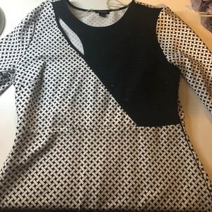 Body con black & white dress
